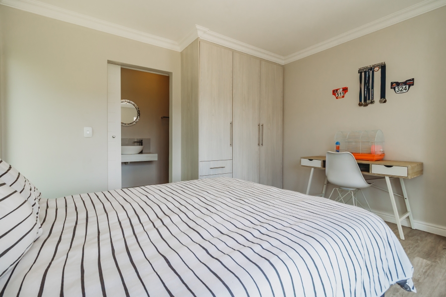 4 Bedroom Property for Sale in Welgelegen Western Cape